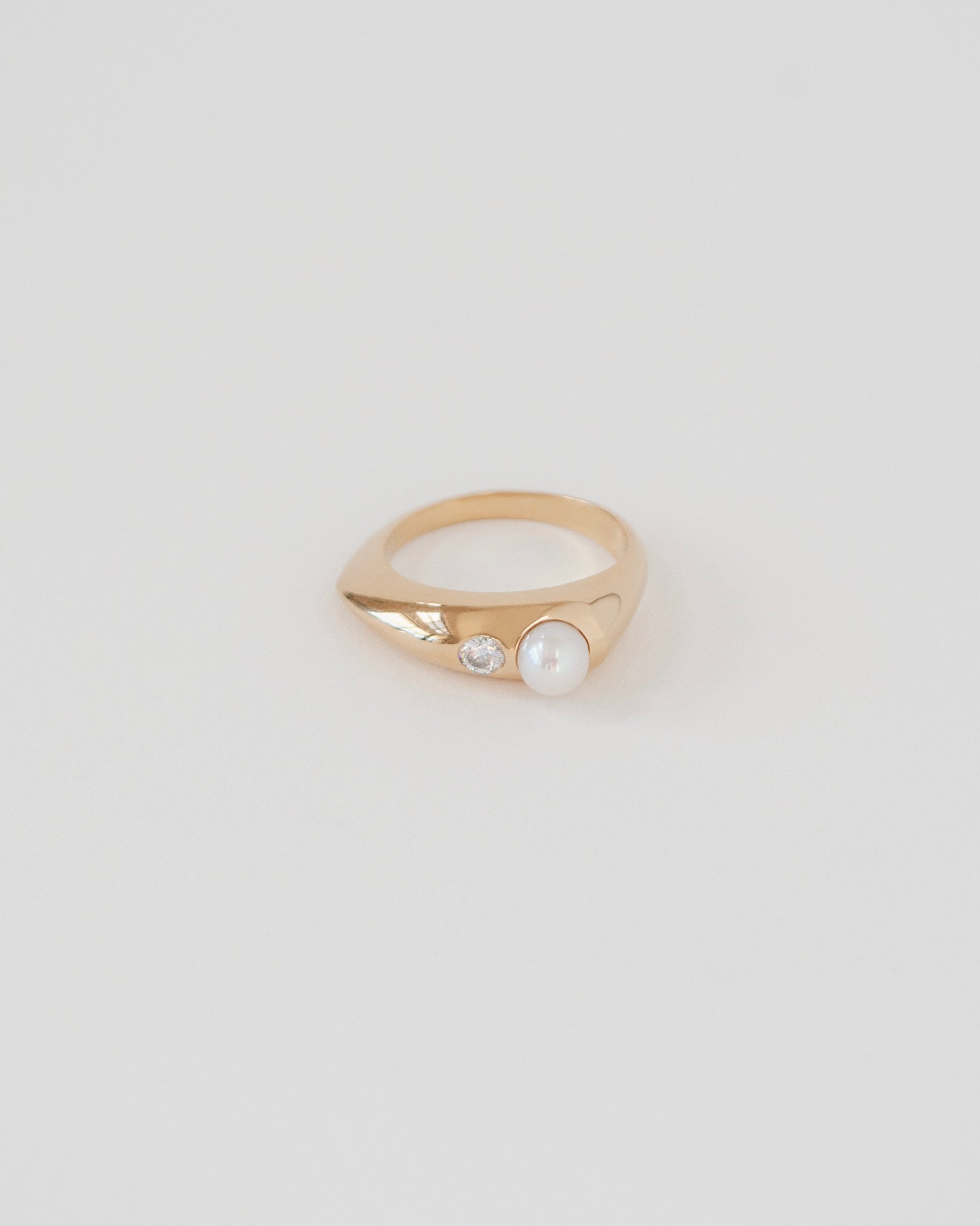 METEOR RING | PEARL