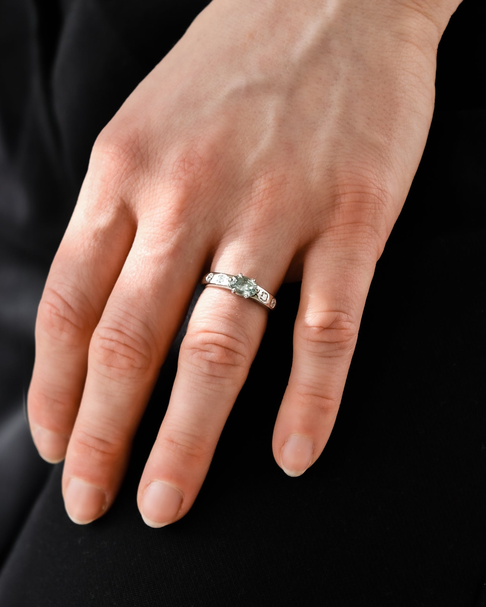 UME RING | MILKY GREEN MONTANA SAPPHIRE