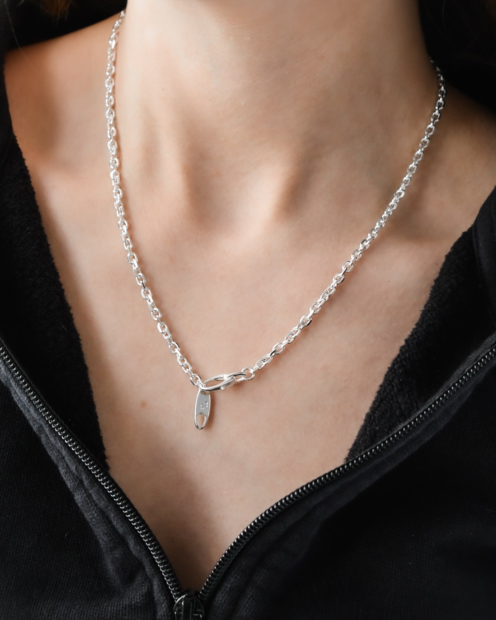 GRAVEN CHAIN | DISCONTINUED