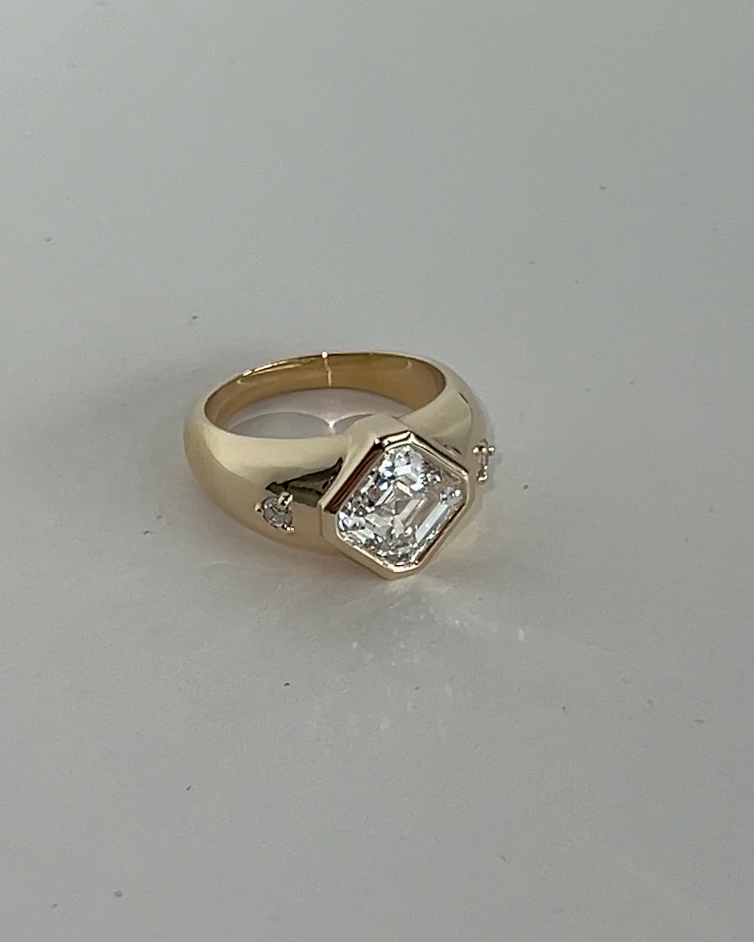 oversized bezel Reni