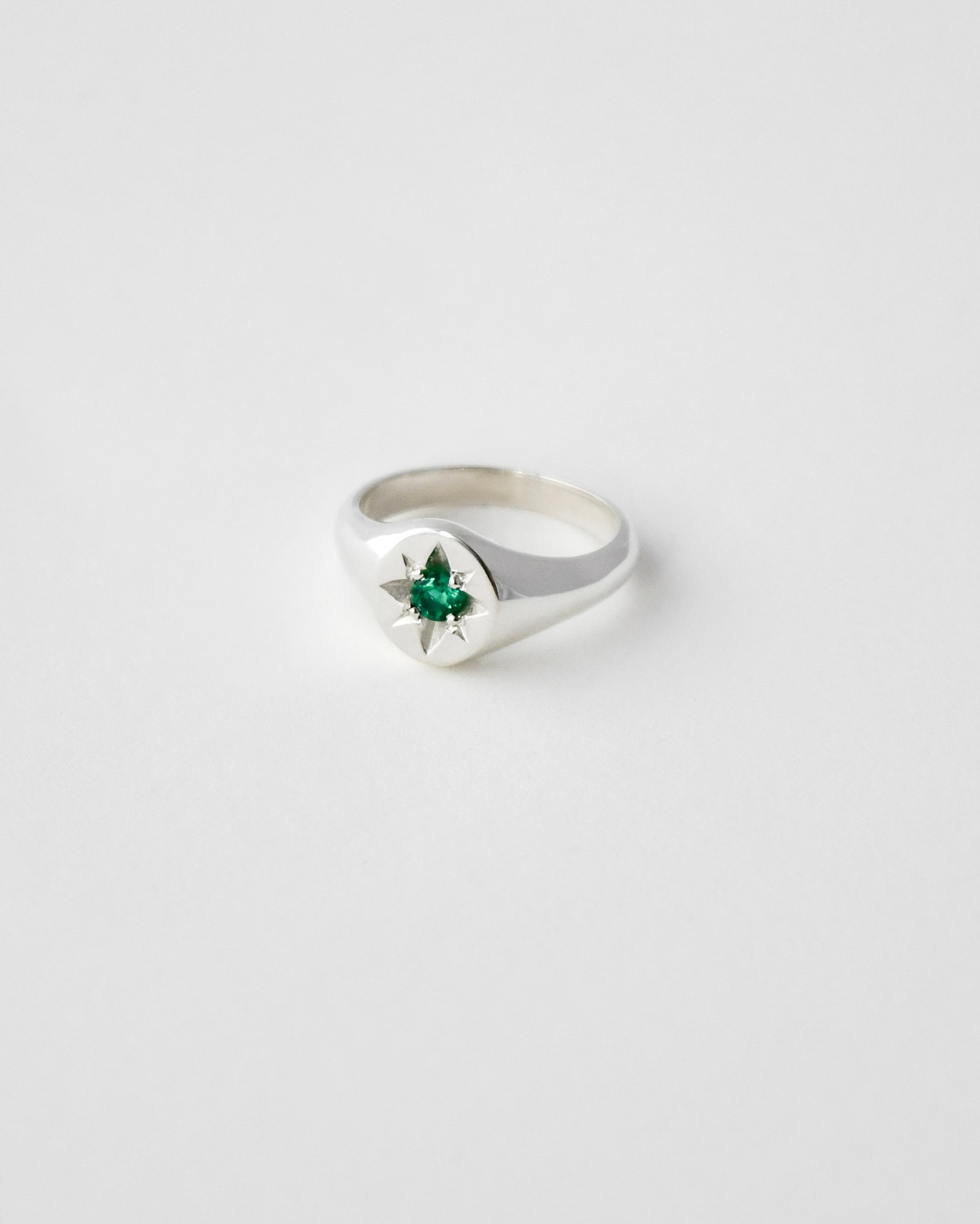NOVA RING | EMERALD