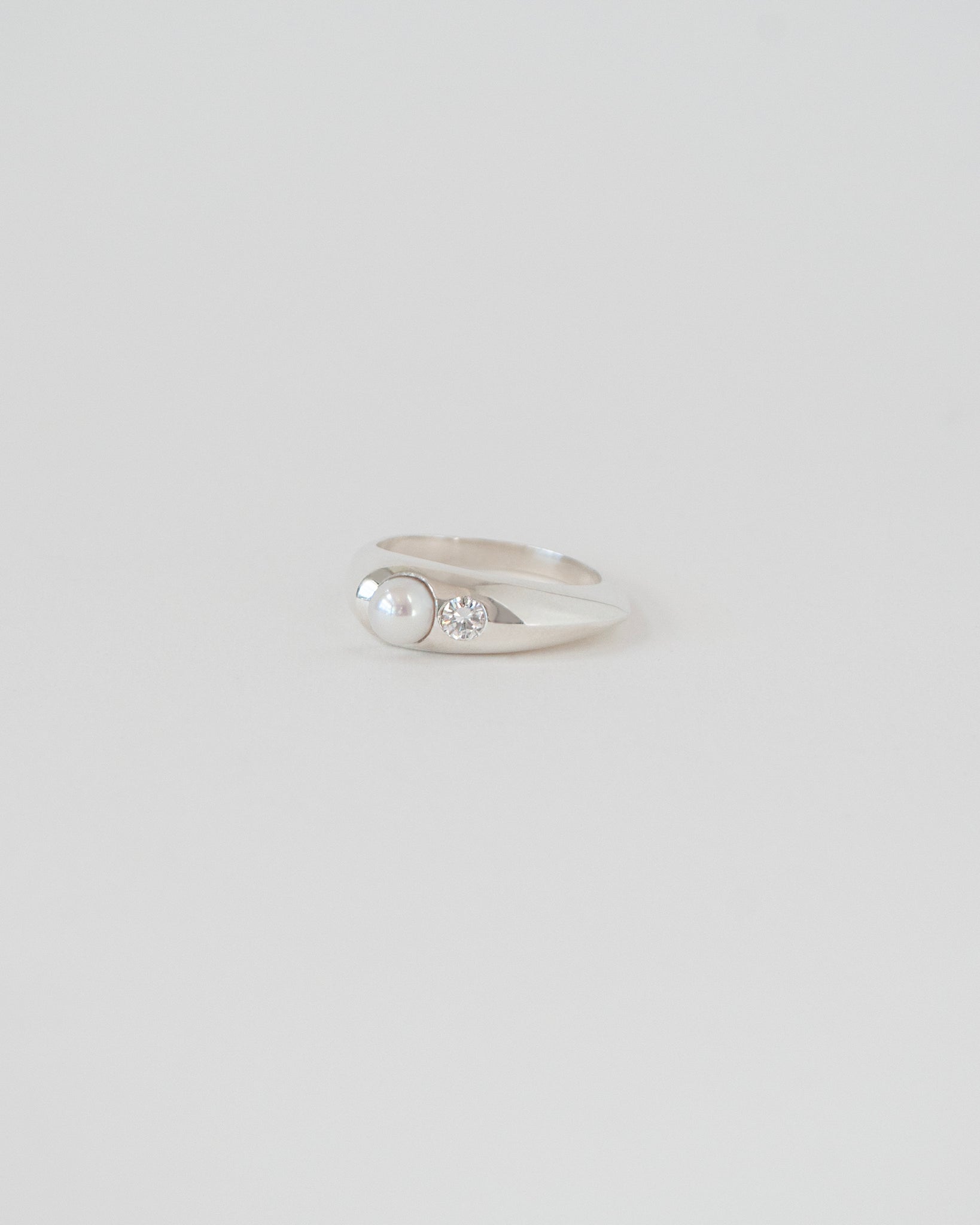 METEOR RING | PEARL