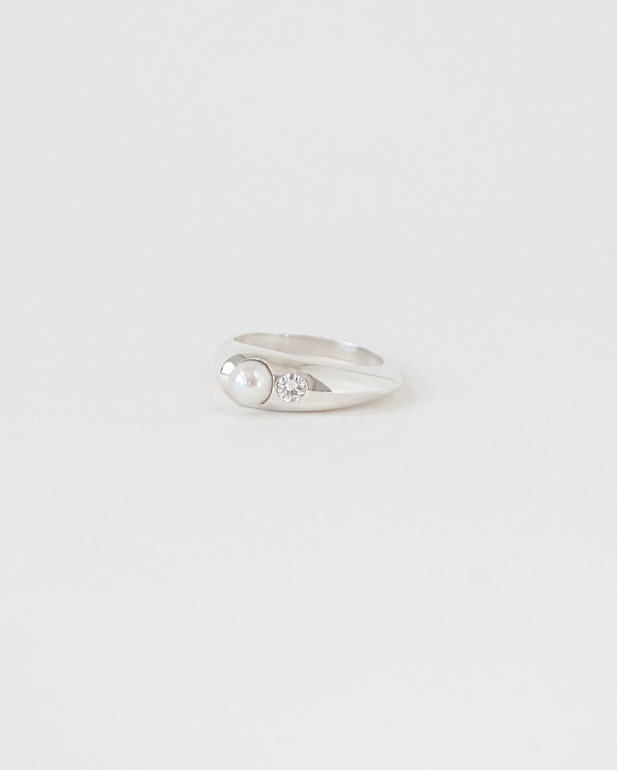 METEOR RING | PEARL