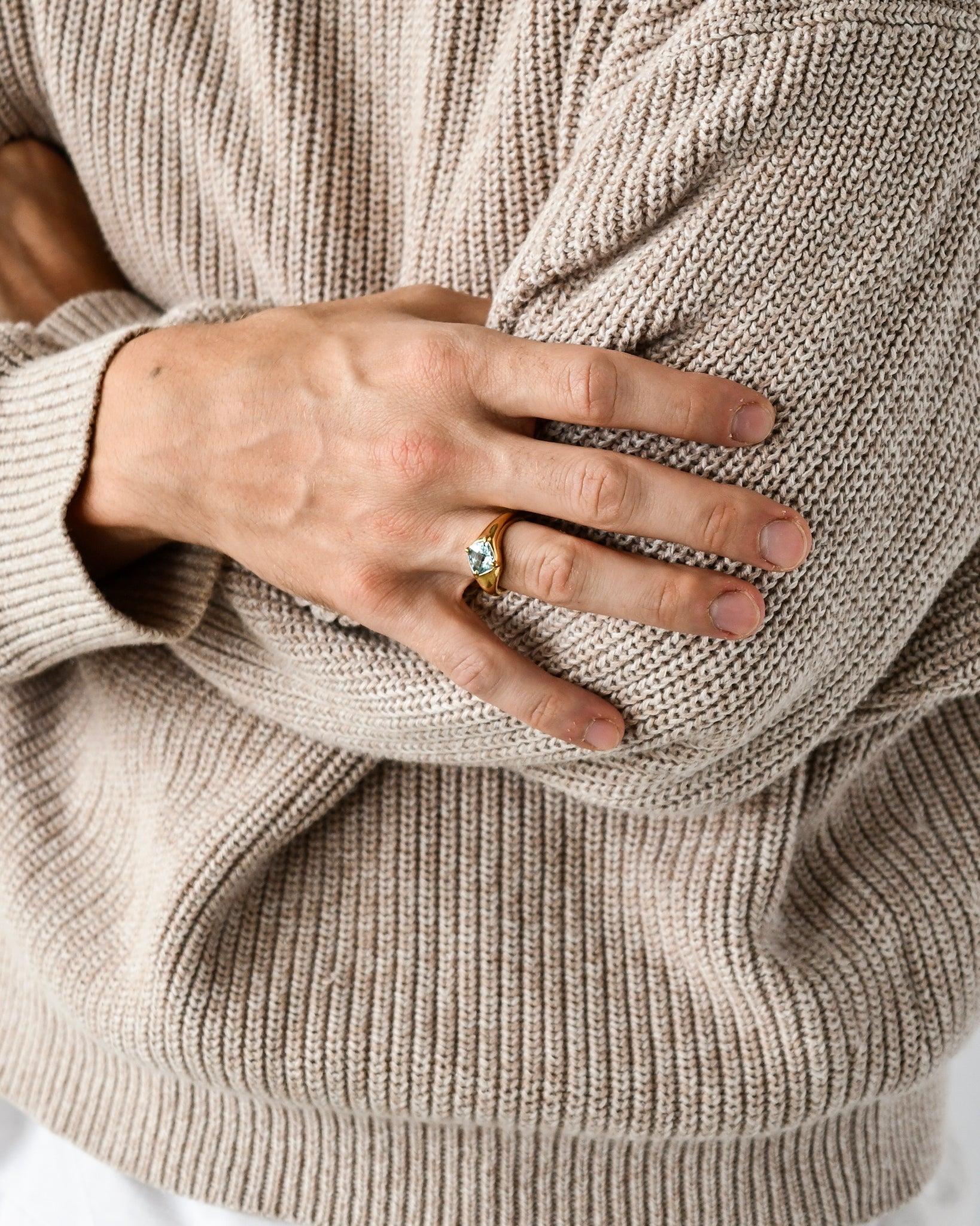 WHIRLPOOL RING | SKY BLUE TOPAZ