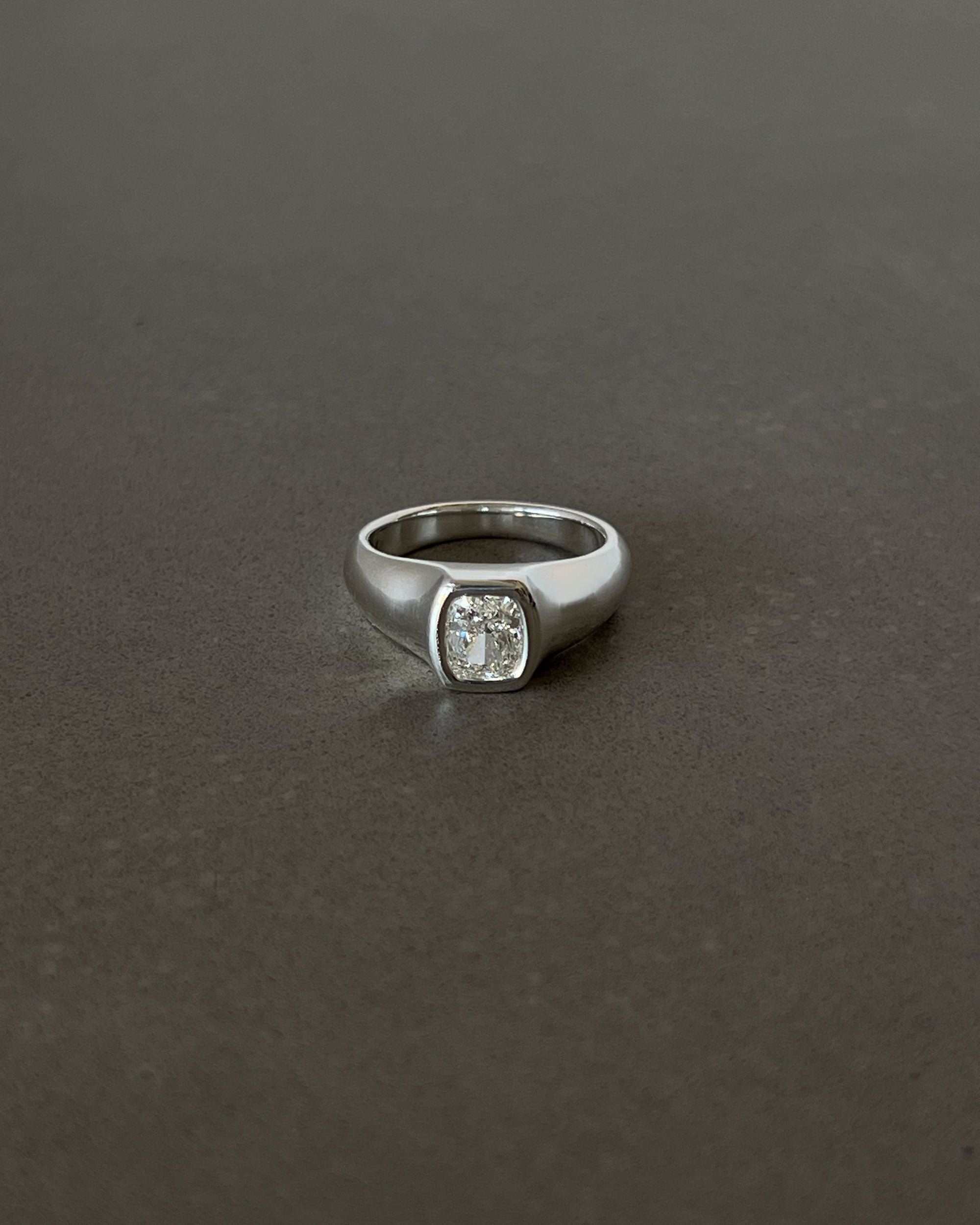 RING 107 | ELONGATED CUSHION CUT DIAMOND