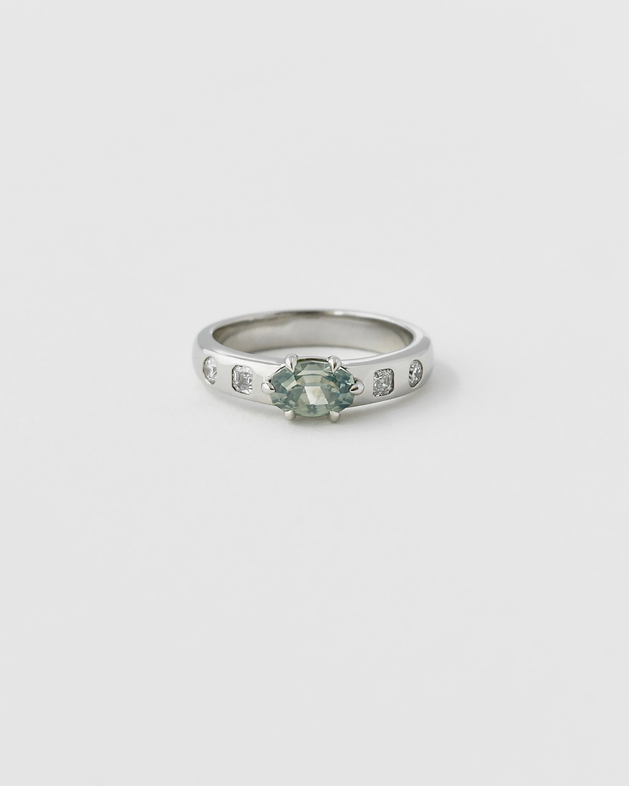 UME RING | MILKY GREEN MONTANA SAPPHIRE