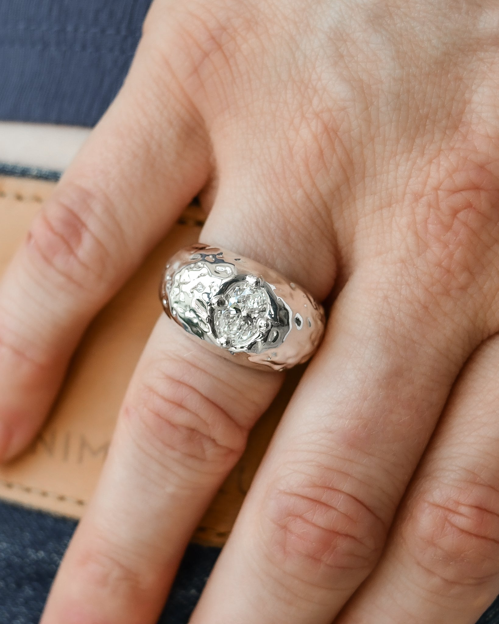 RING 109 | OVAL CUT DIAMOND