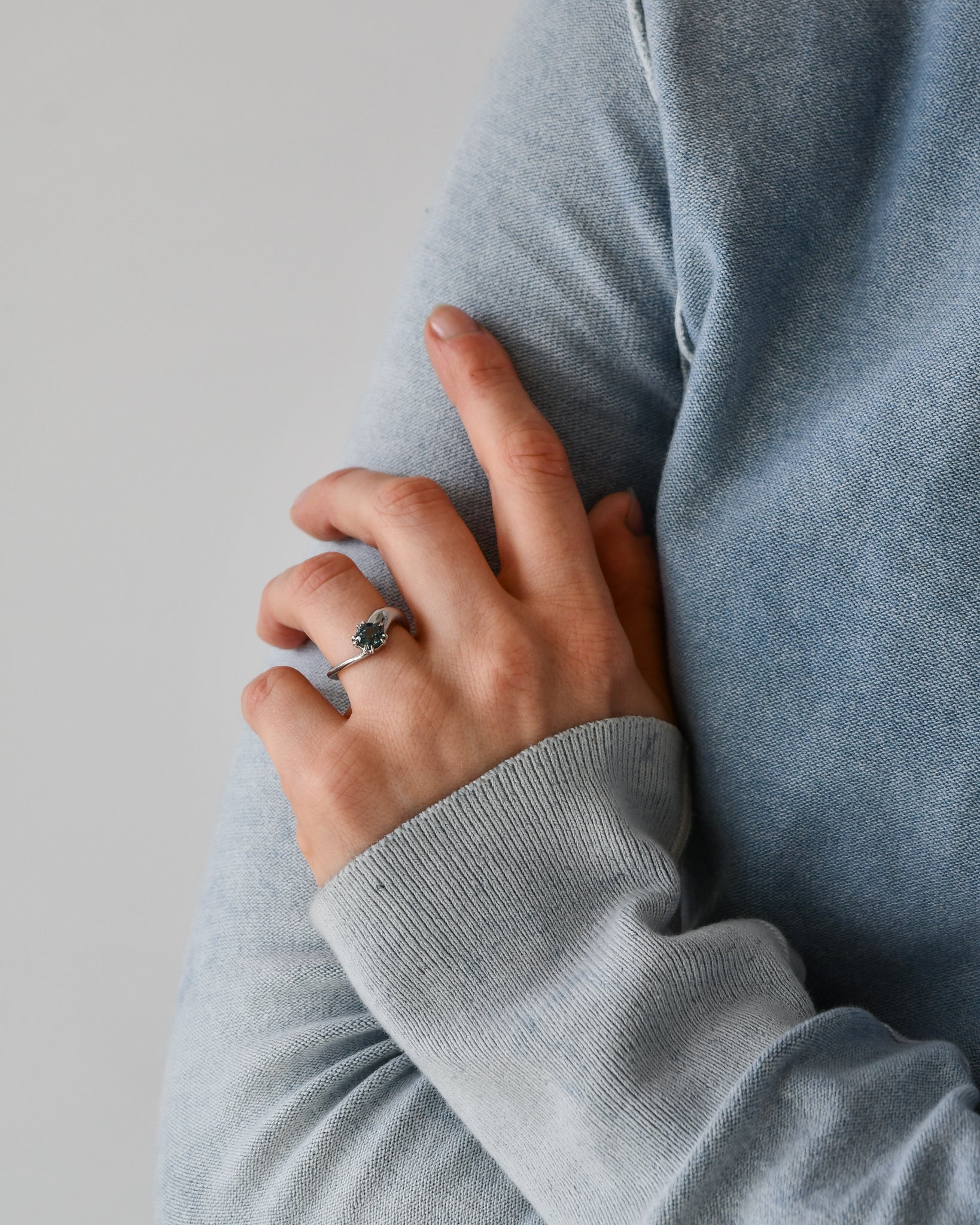 ROSALINA RING | DEEP BLUE MONTANA SAPPHIRE