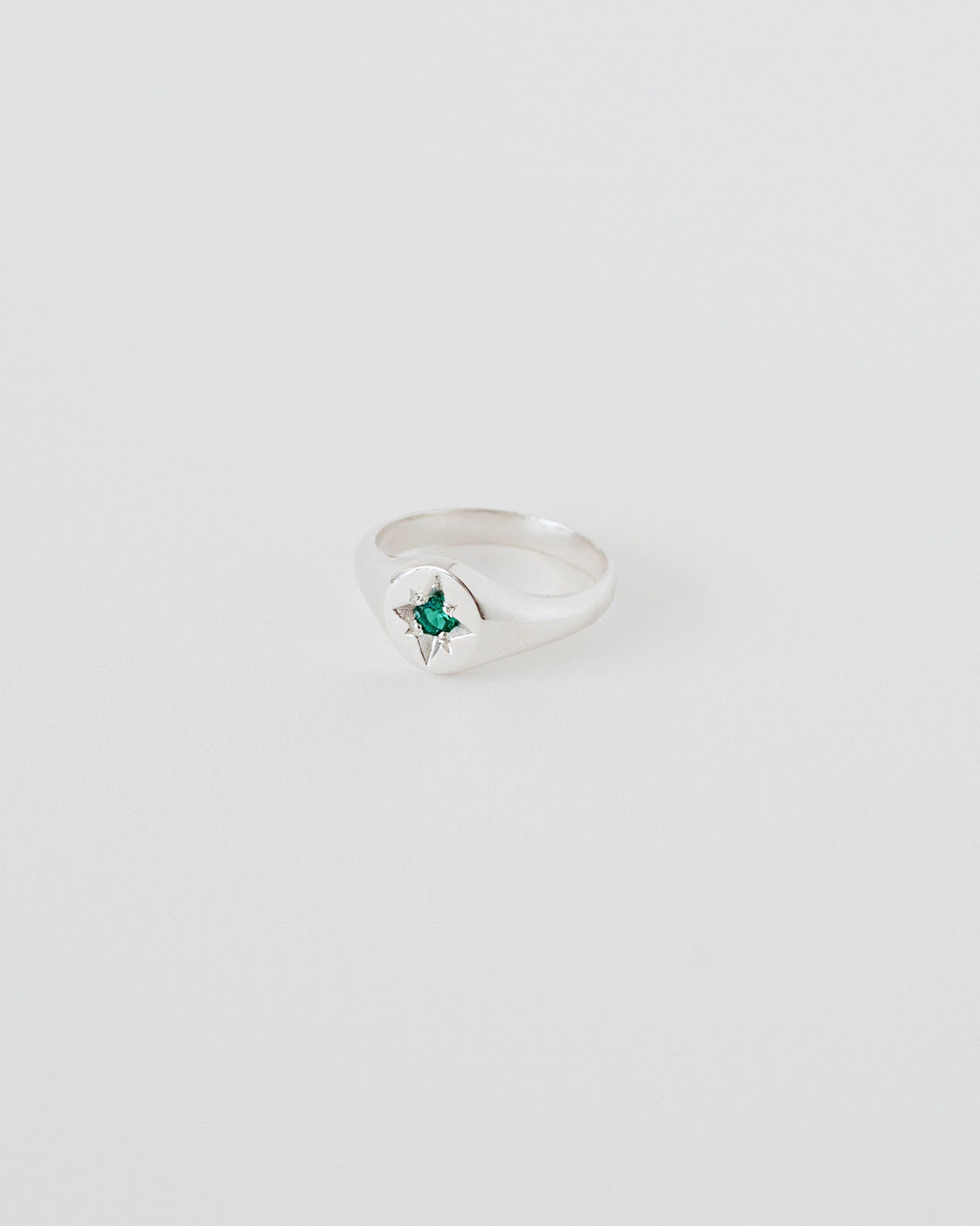 NOVA RING | EMERALD